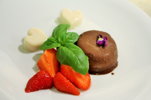 teaser-Candlelight Dinner